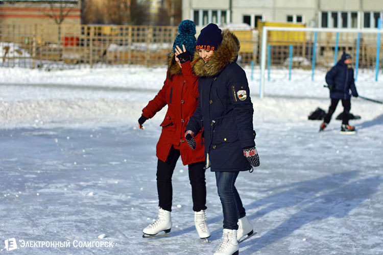 на катке в Солигорске на катке в Солигорске