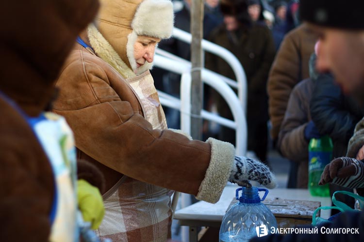 Крещение в Христорождественском соборе Крещение в Солигорске