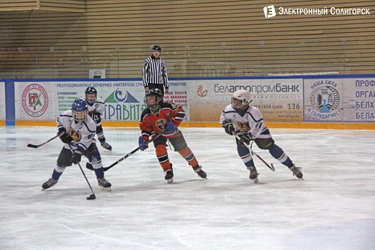 хоккей в Солигорске