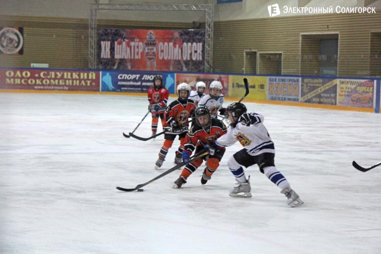 хоккей в Солигорске