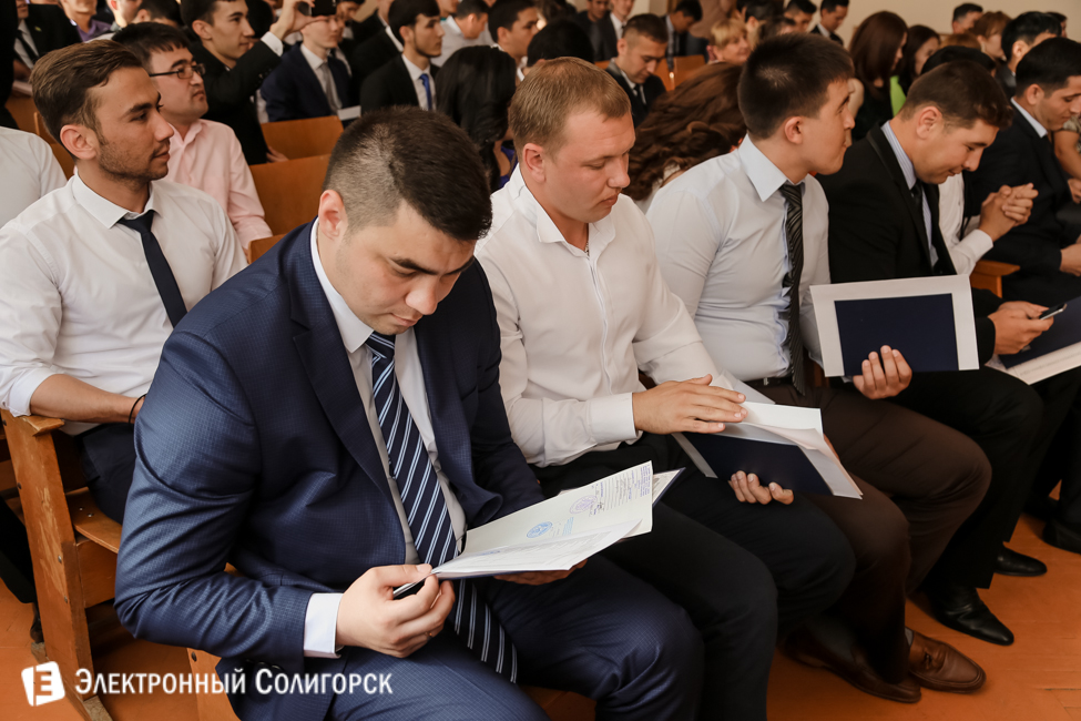 Туркменские выпускники Солигорского колледжа Туркменские выпускники Солигорского колледжа