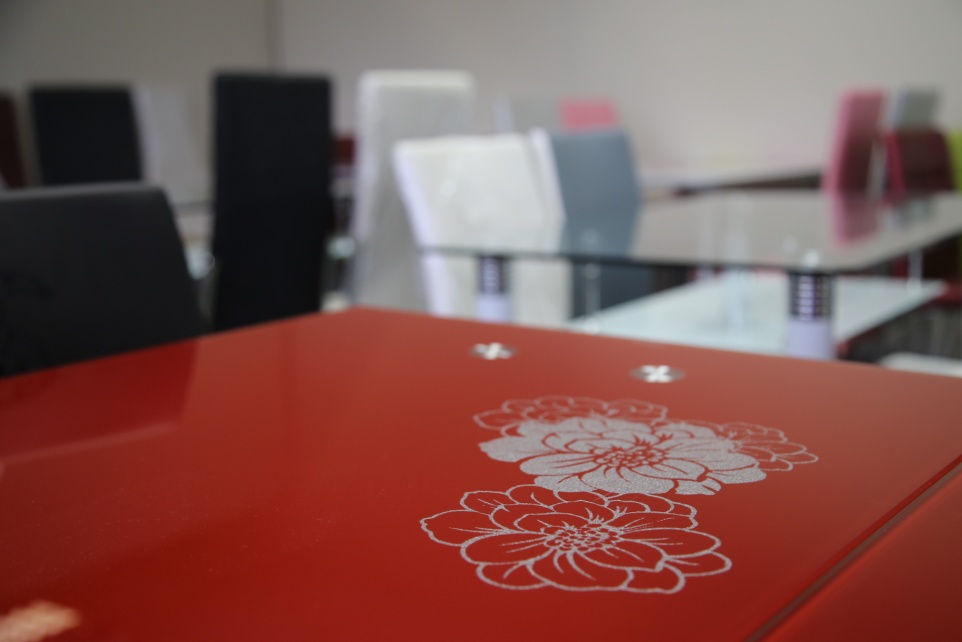 столы и стулья солигорск