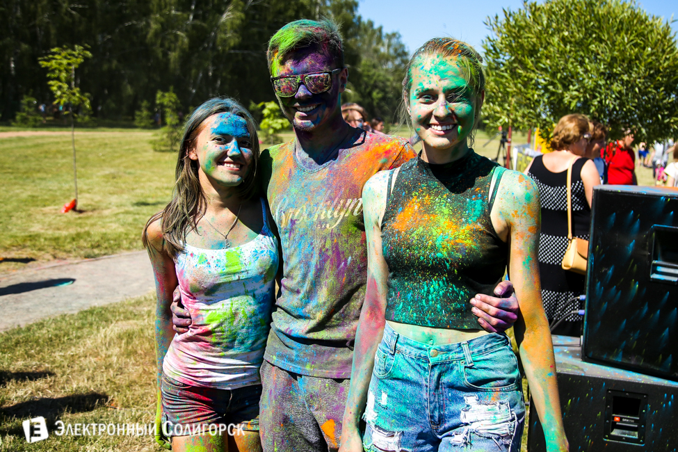 фестиваль красок Holidance Солигорск