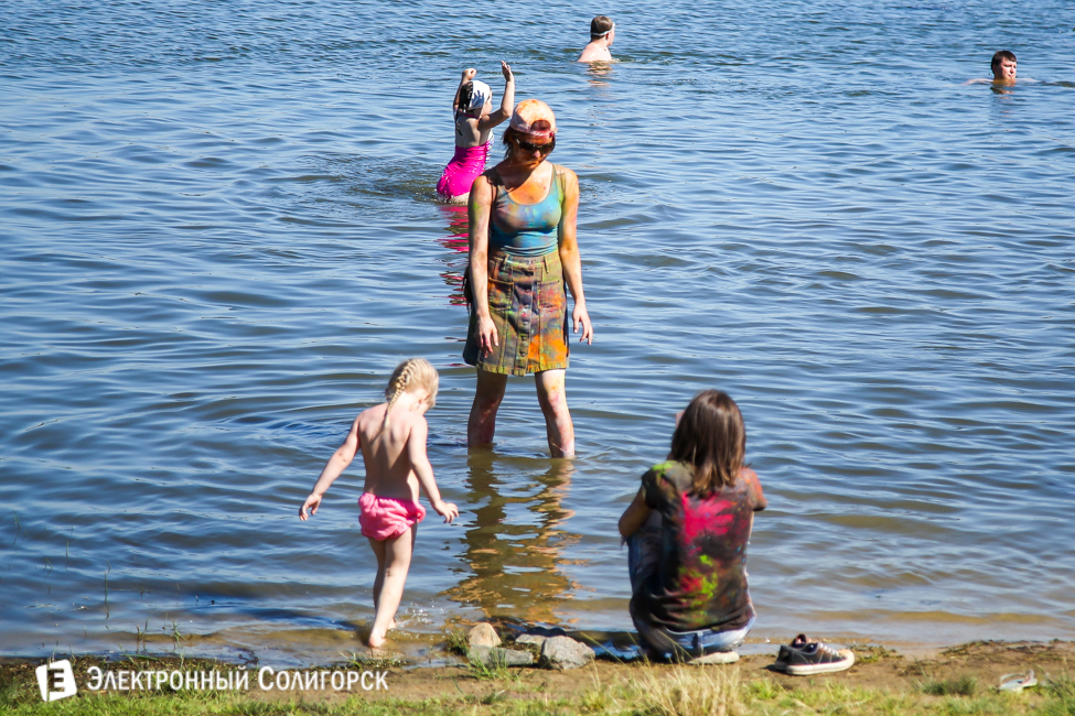 фестиваль красок Holidance Солигорск