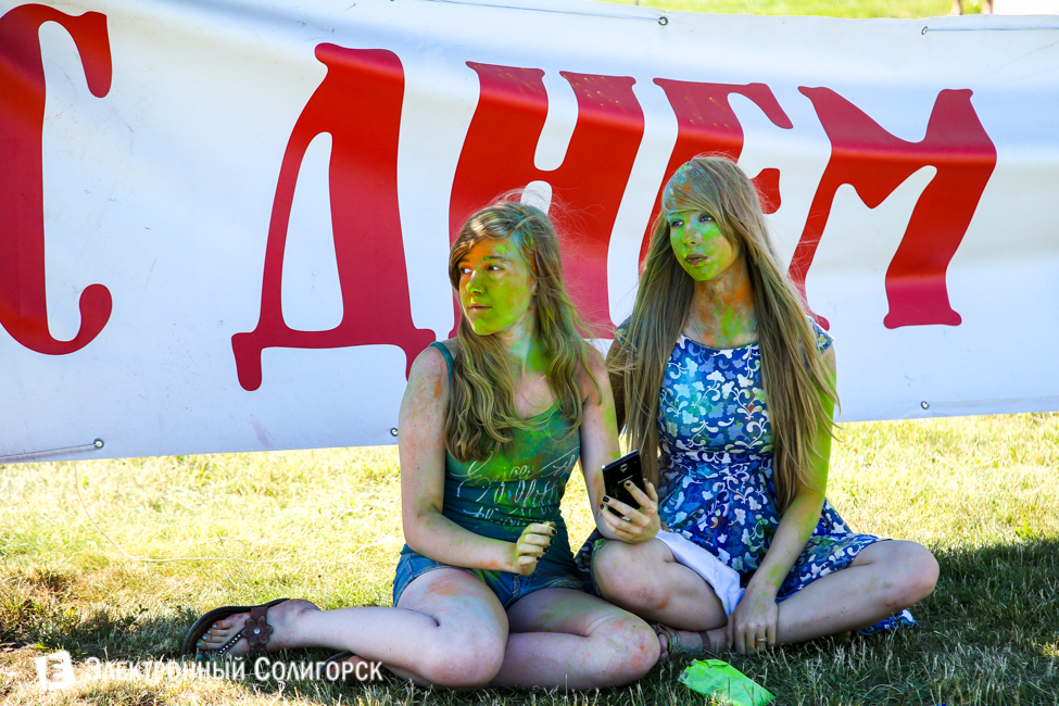 фестиваль красок Holidance Солигорск