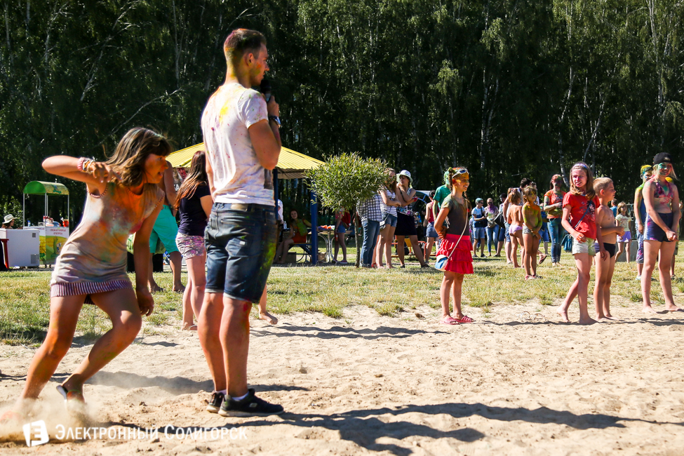 фестиваль красок Holidance Солигорск