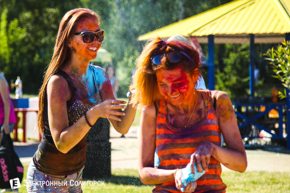 фестиваль красок Holidance Солигорск