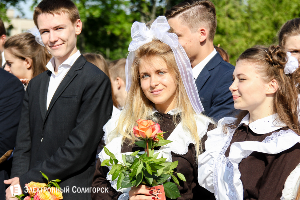 Последний звонок 2016 в СШ 4 Солигорска последний звонок 2016 солигорск 4 школа