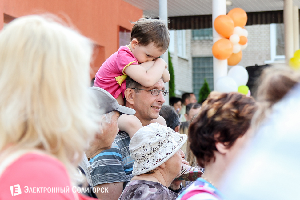 Последний звонок 2016 в СШ 4 Солигорска последний звонок 2016 солигорск 4 школа