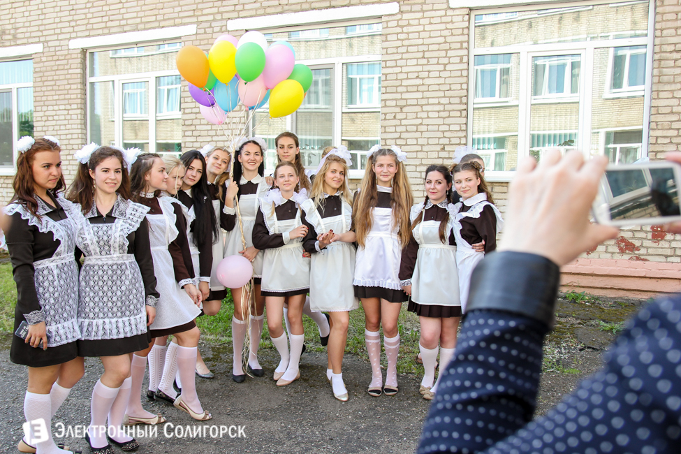 Последний звонок 2016 в СШ 4 Солигорска последний звонок 2016 солигорск 4 школа
