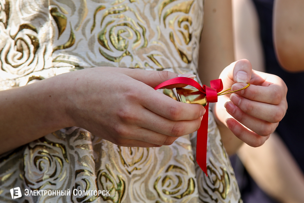 Последний звонок 2016 в гимназии 2 Солигорска последний звонок 2016 солигорск гимназия 2