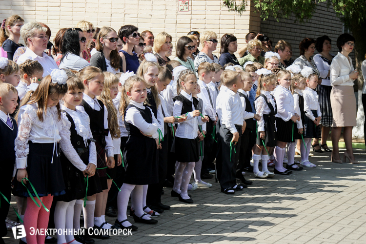 Министр образования Михаил Журавков в СШ №3 Министр образования Михаил Журавков в СШ №3 Солигорска
