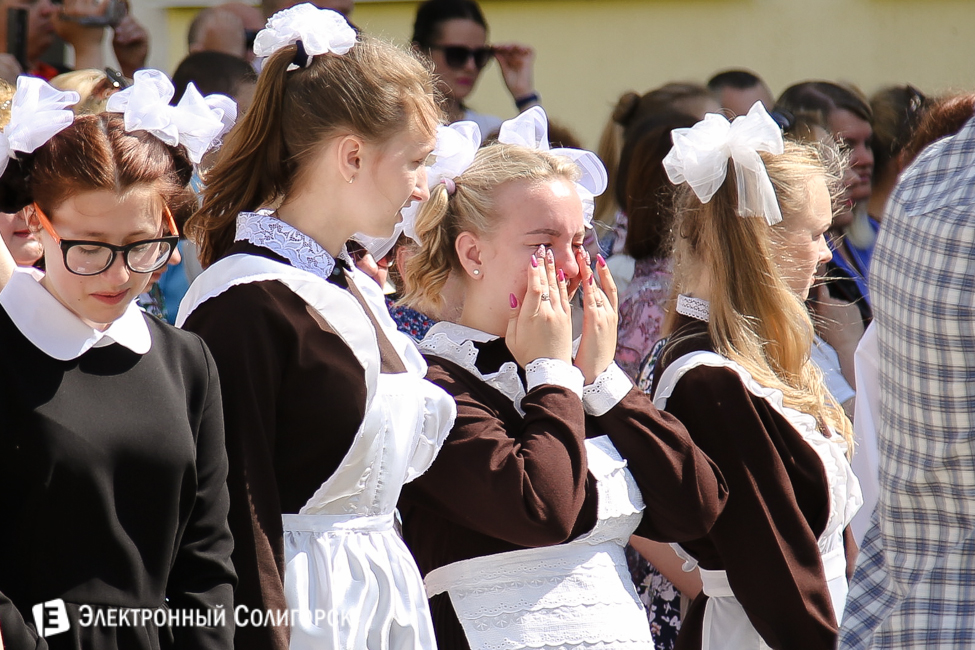 Последний звонок 2016 в СШ 10 Солигорска последний звонок 2016 солигорск 10 школа