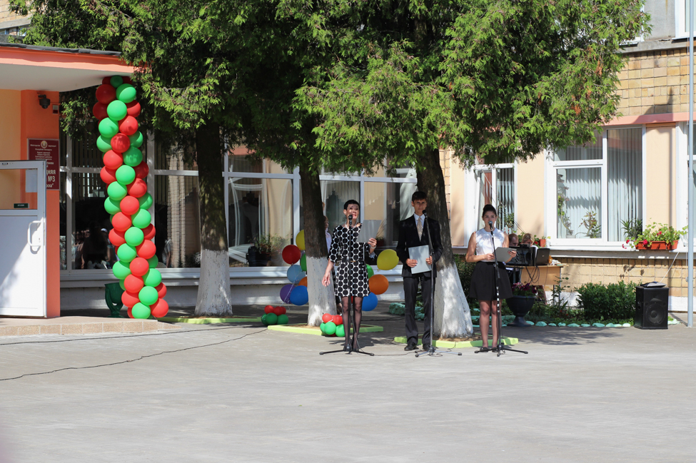 Последний звонок 2016 в СШ 3 Солигорска последний звонок 2016 солигорск 3 школа