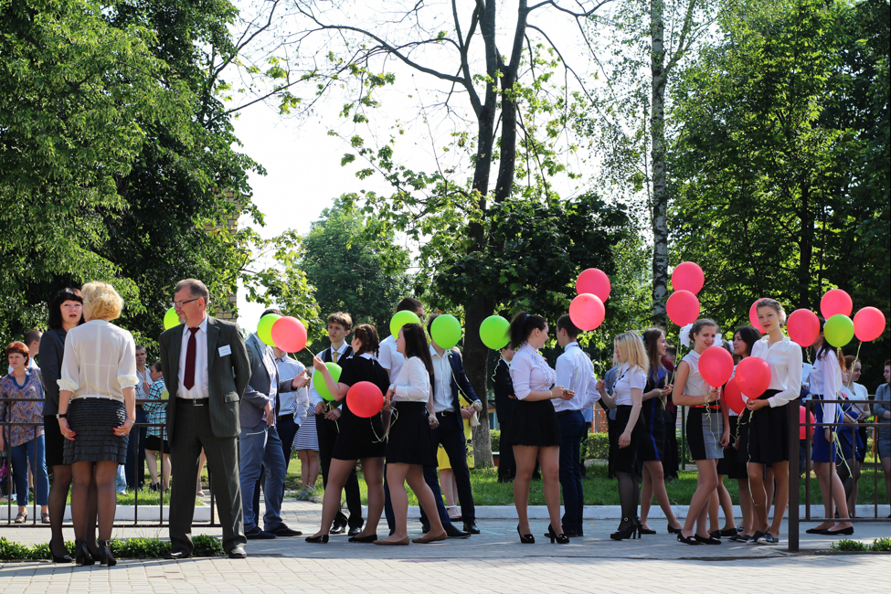 Последний звонок 2016 в СШ 3 Солигорска последний звонок 2016 солигорск 3 школа