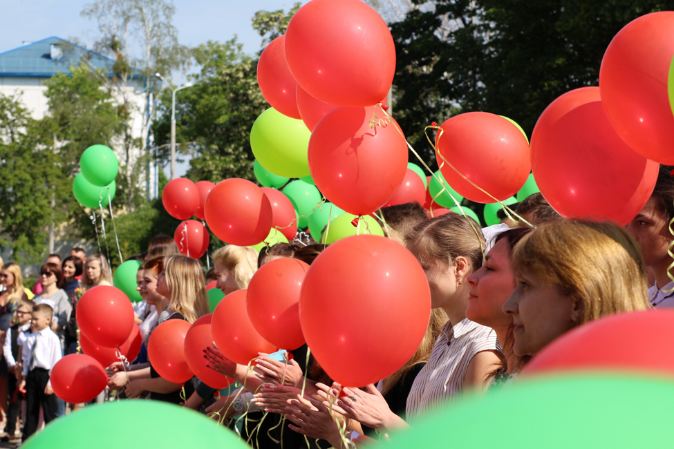 Последний звонок 2016 в СШ 3 Солигорска последний звонок 2016 солигорск 3 школа