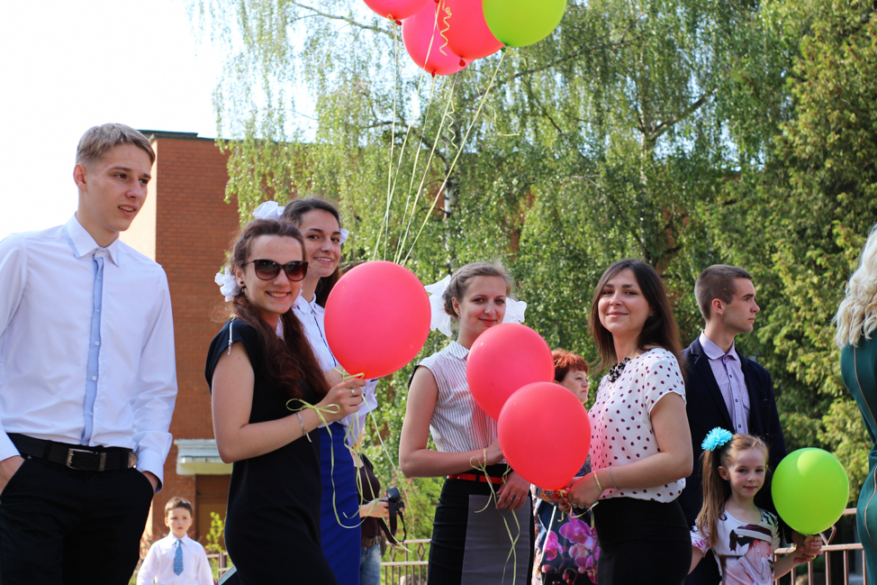 Последний звонок 2016 в СШ 3 Солигорска последний звонок 2016 солигорск 3 школа