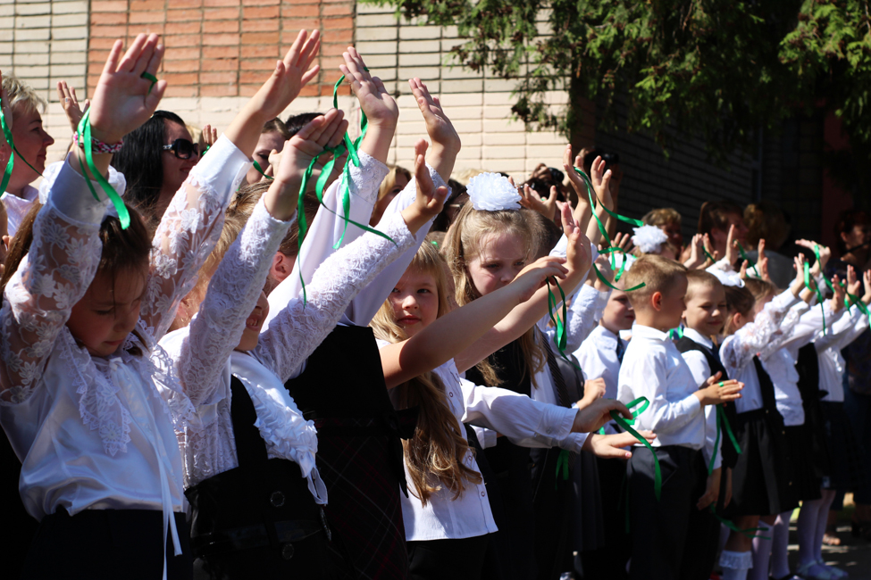 Последний звонок 2016 в СШ 3 Солигорска последний звонок 2016 солигорск 3 школа