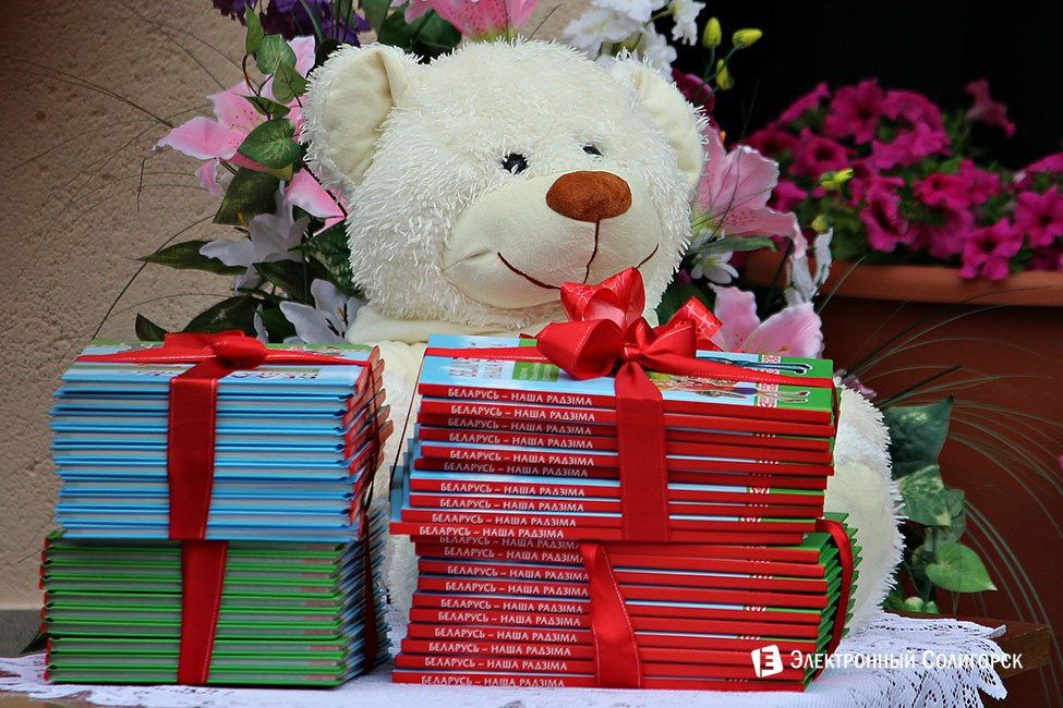 Школьная линейка-2016 в СШ2 г.Солигорска линейка, 2 школа, солигорск