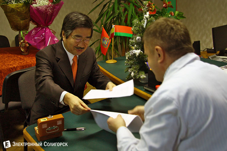 посол Японии в Беларуси