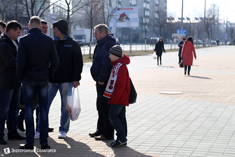 fans03