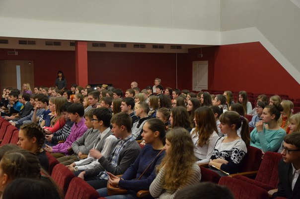parlament 4