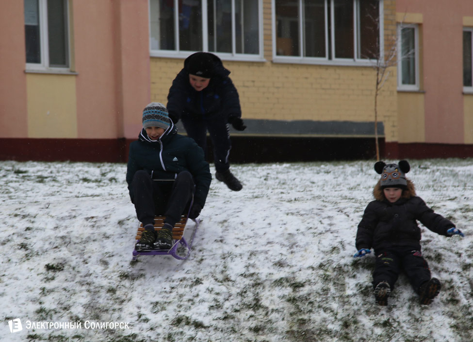 первый снег в Солигорске
