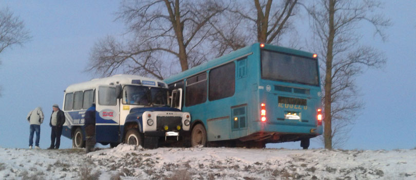 08 stol 3