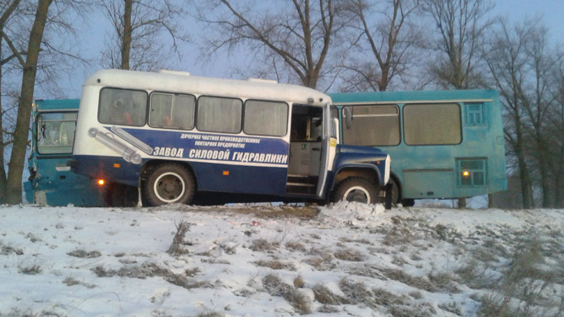 08 stol 3