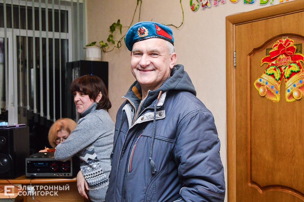 десантники в приюте