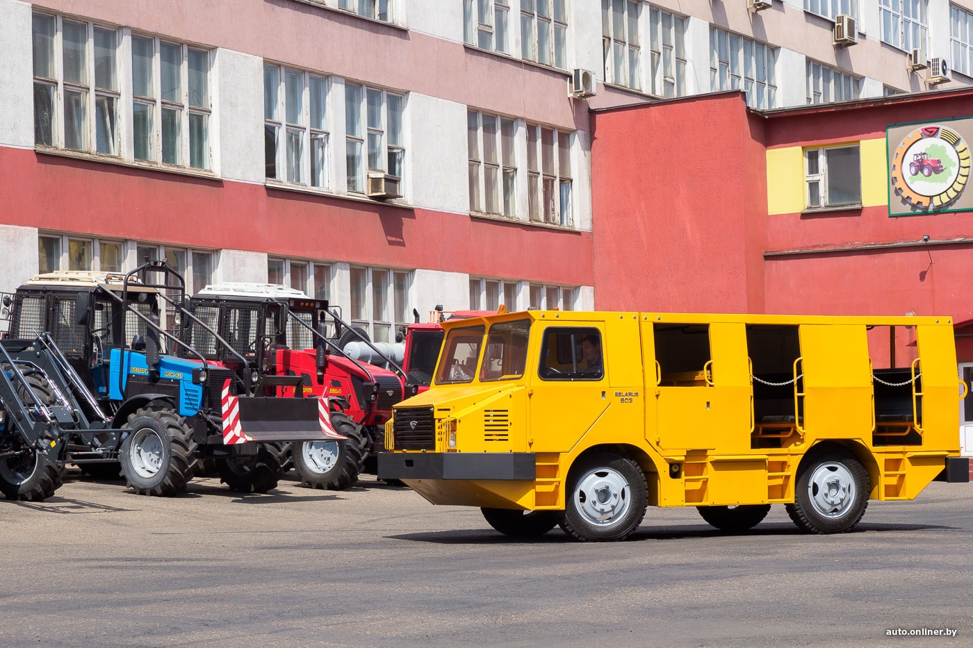 bus 29