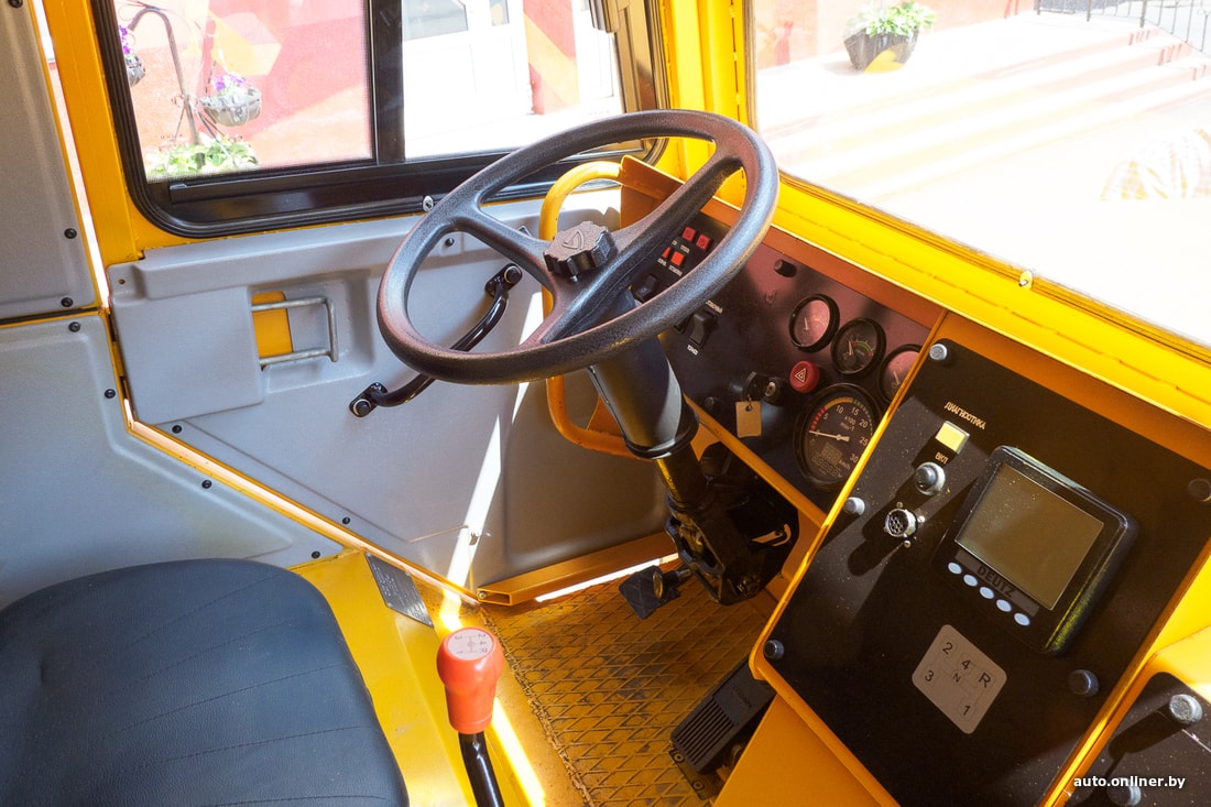 bus 30