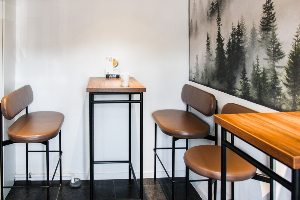 Cafe 1