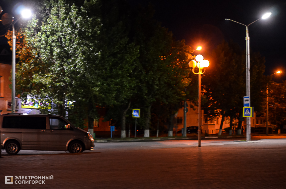 Night cafe 25