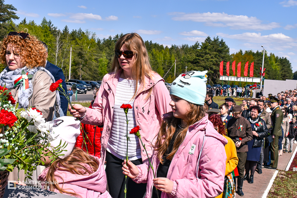 Razvilka miting 51