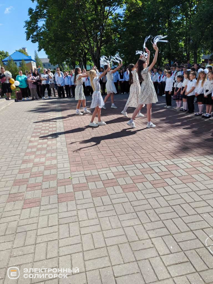 последний звонок 2026 в Долговской средней школе